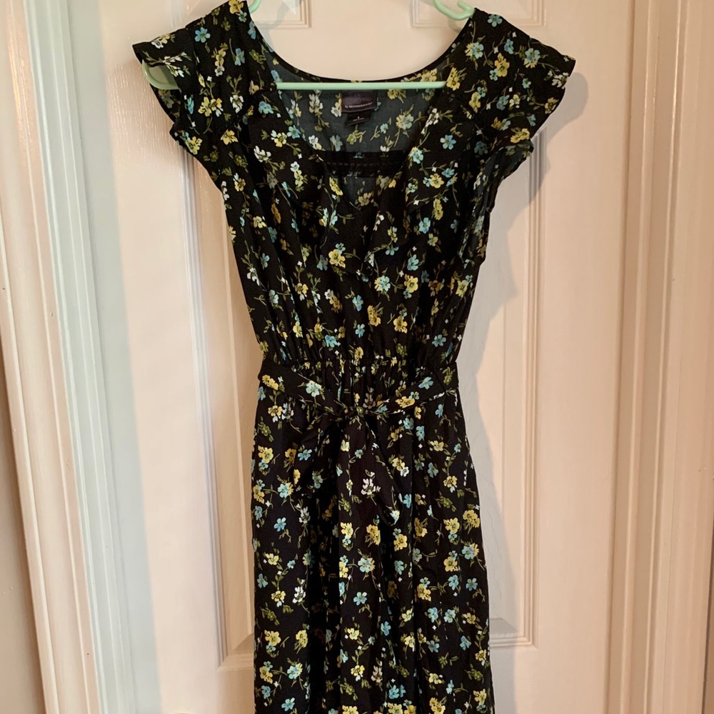 Maternity mid length dress